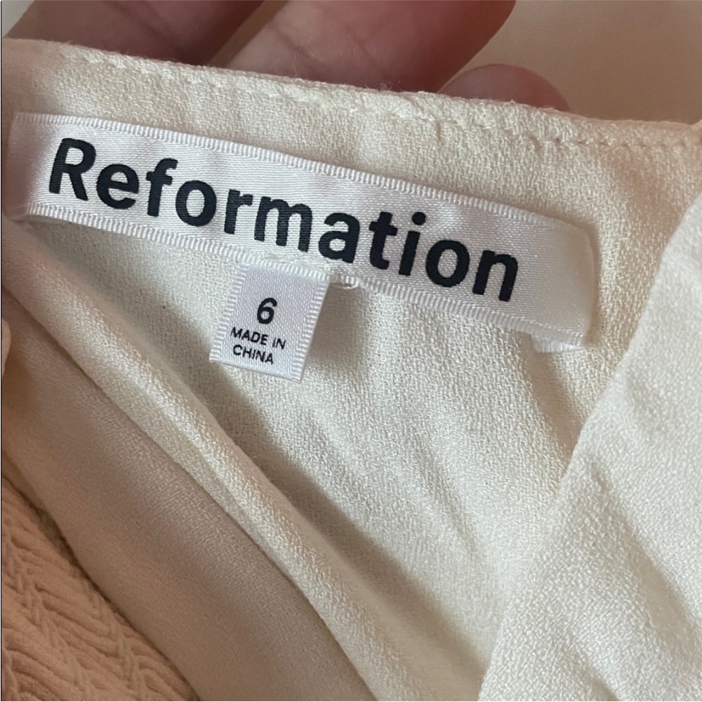 Reformation Hollyhock in Ivory - Picture 2 of 11